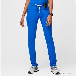 Figs yola skinny scrub pants
